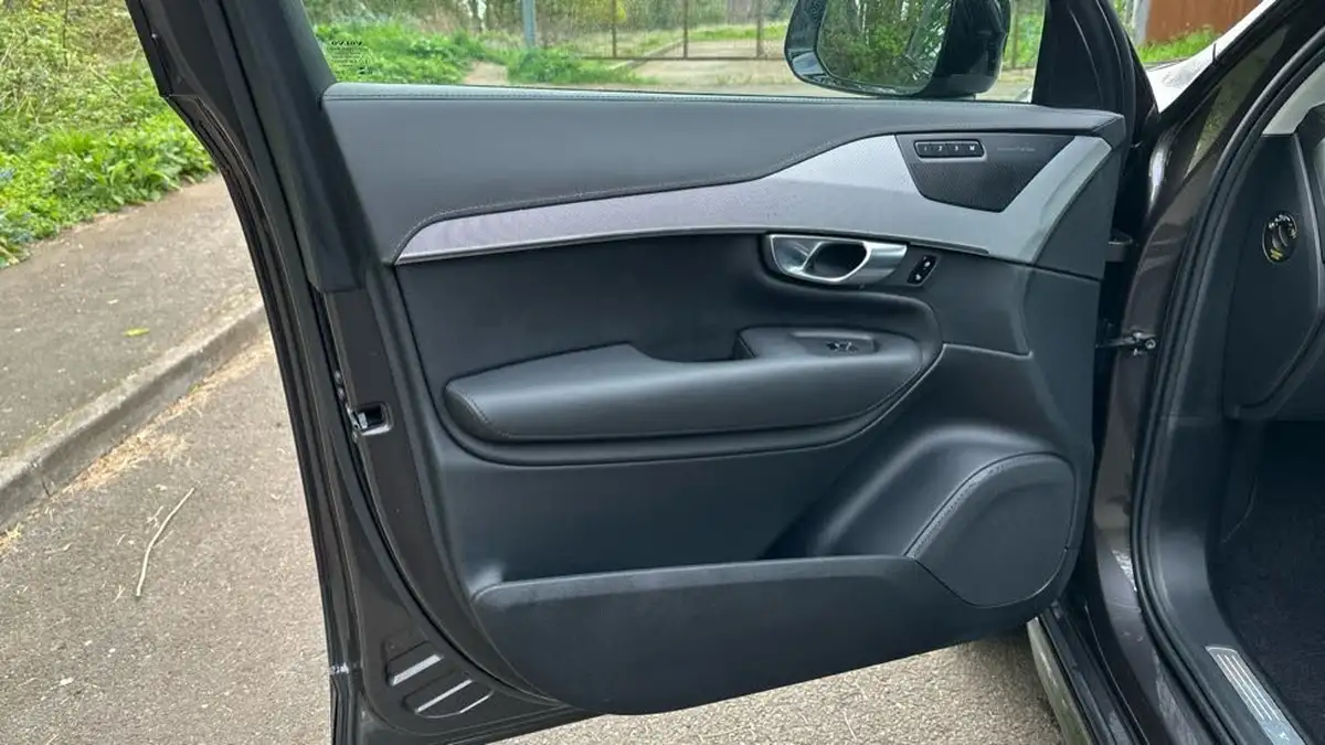 2024-volvo-xc90-20td-b5-plus-big-37