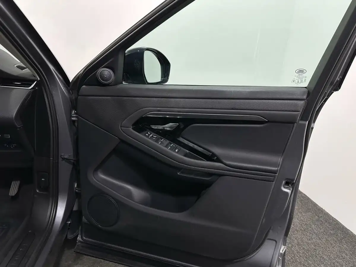 2020-land-rover-range-rover-evoque-20-d180-first-edition-big-29