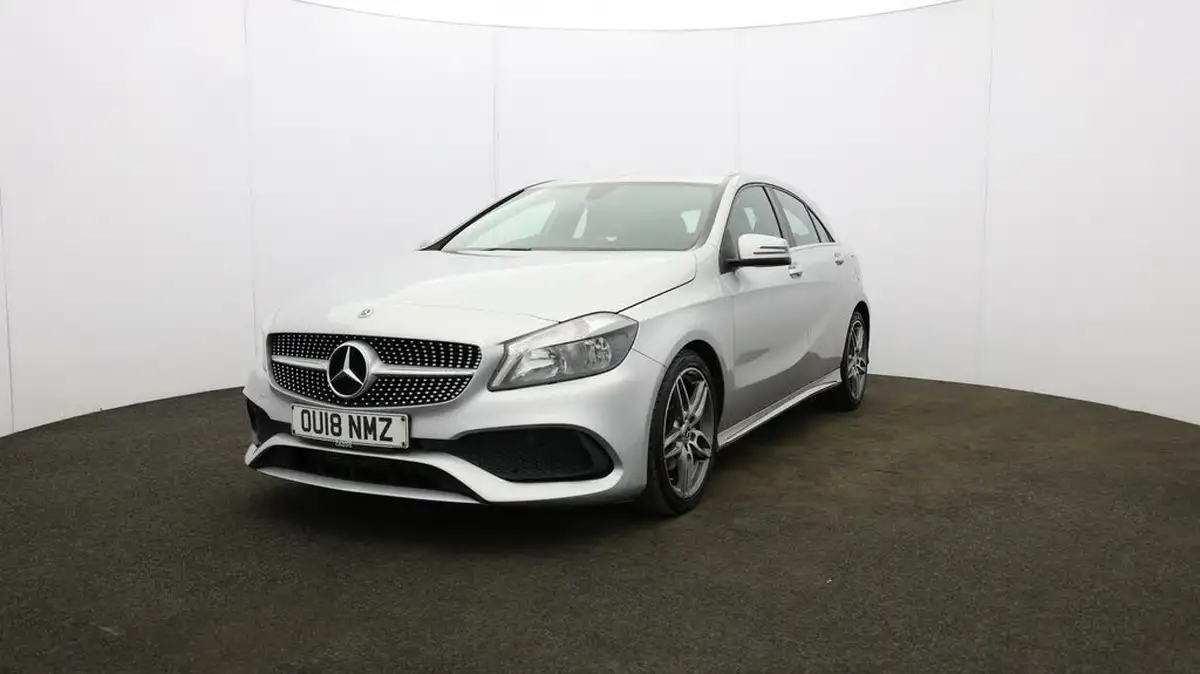 2018-mercedes-benz-a-class-16-a180-amg-line-ss-big-30