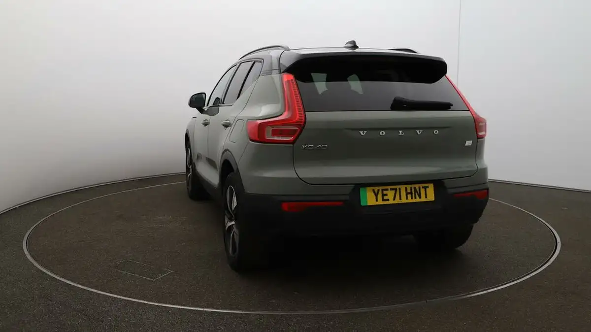 2022-volvo-xc40-e-twin-recharge-big-59
