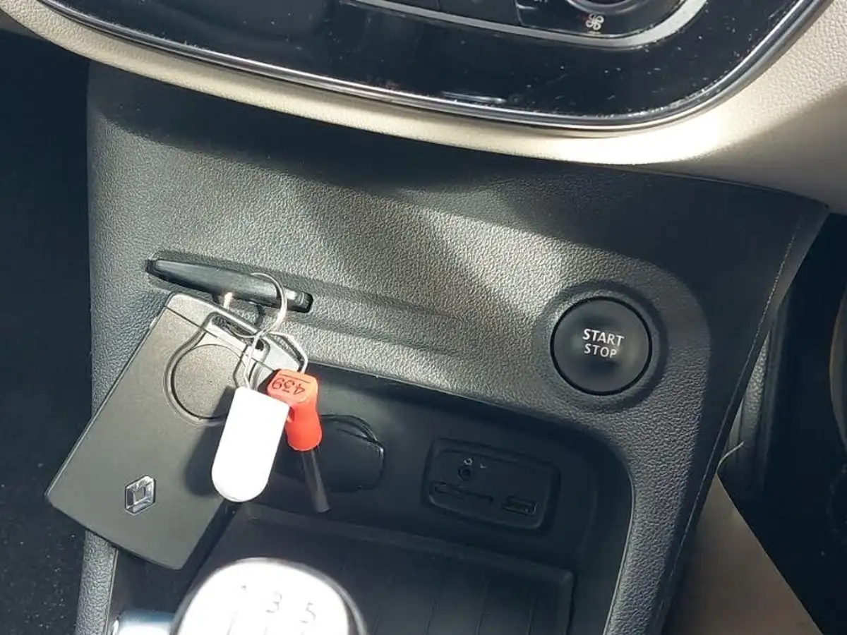 2019-renault-captur-15dci-gt-line-big-18