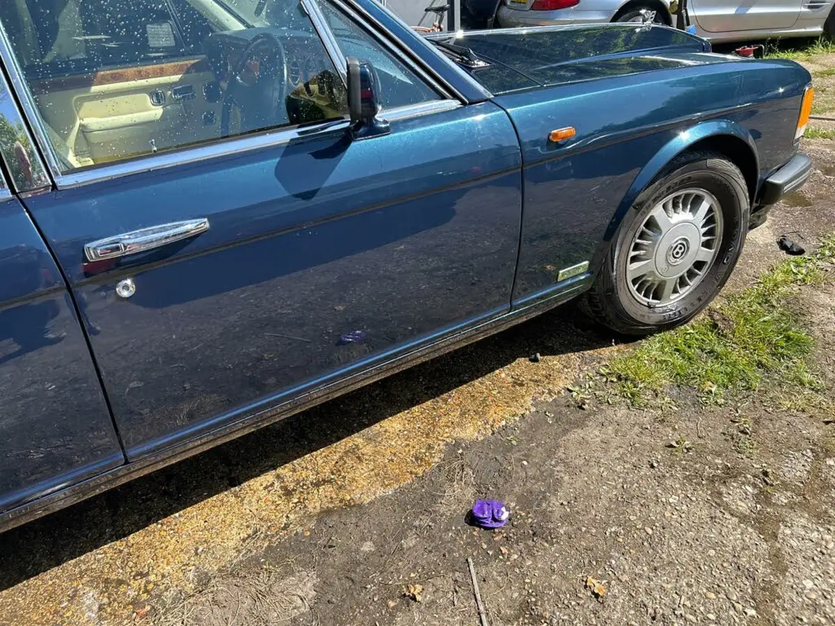 1993-bentley-turbo-r-68-lwb-big-5