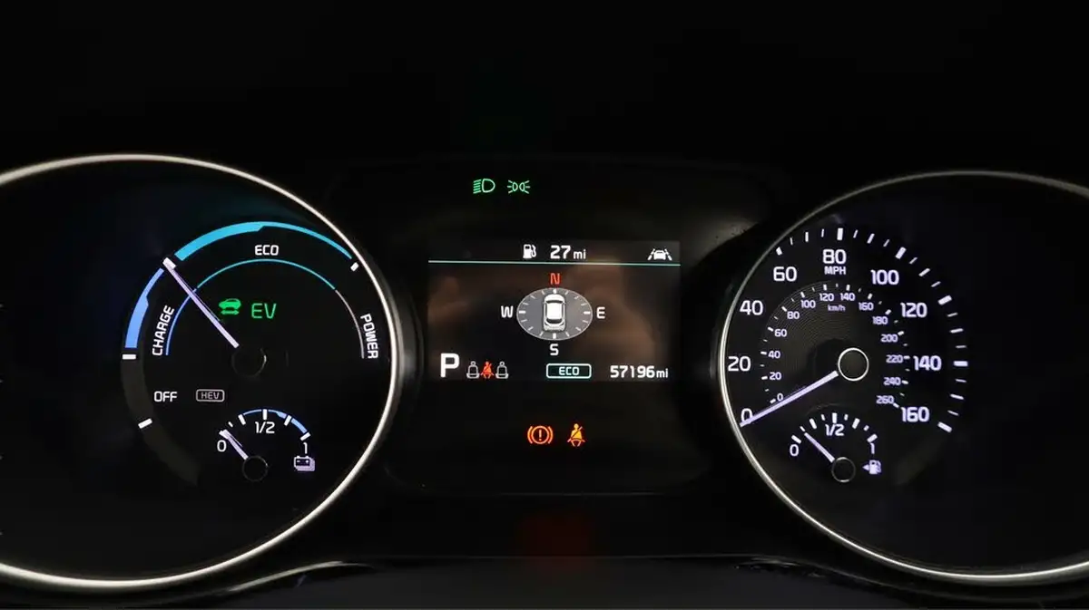 2022-kia-xceed-16-gdi-3-big-10