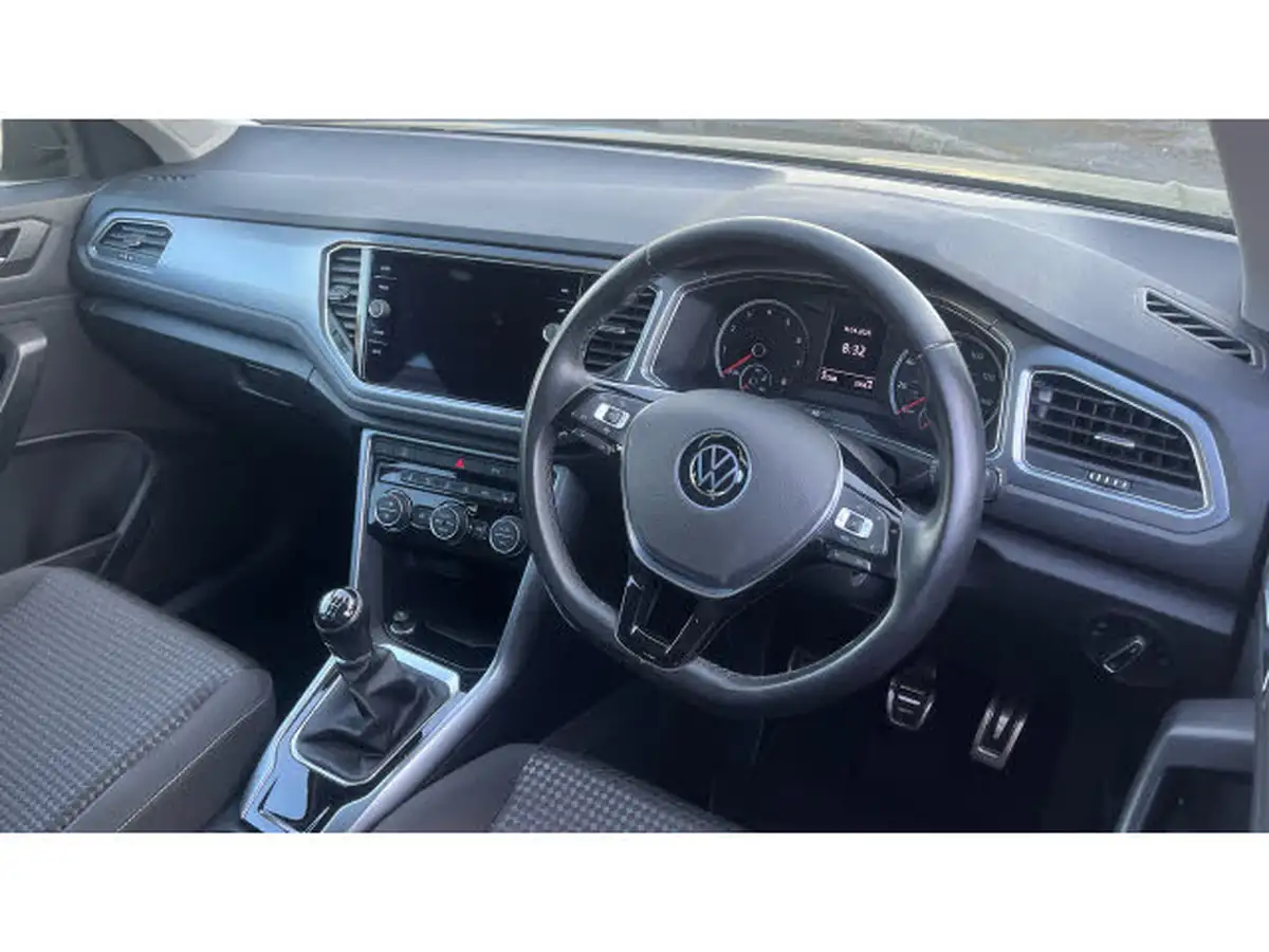 2022-volkswagen-t-roc-15-tsi-active-hatchback-5d-big-10