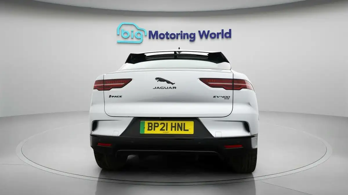 2021-jaguar-i-pace-ev400-se-big-5