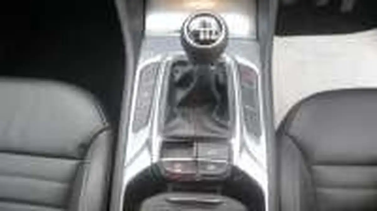 2024-mg-hs-15t-gdi-trophy-162ps-1490cc-big-6
