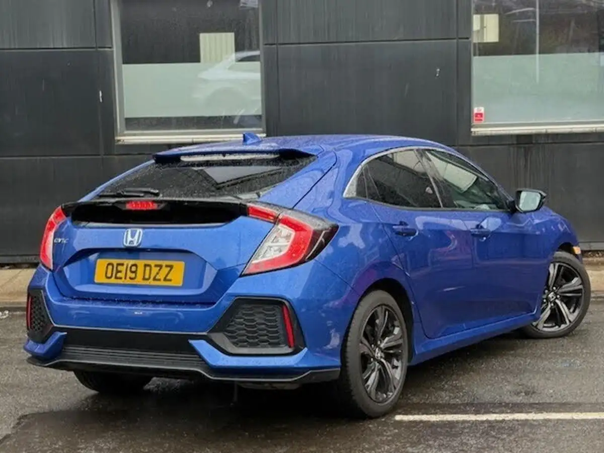 2019-honda-civic-10-vtec-turbo-sr-hatchback-5d-big-24