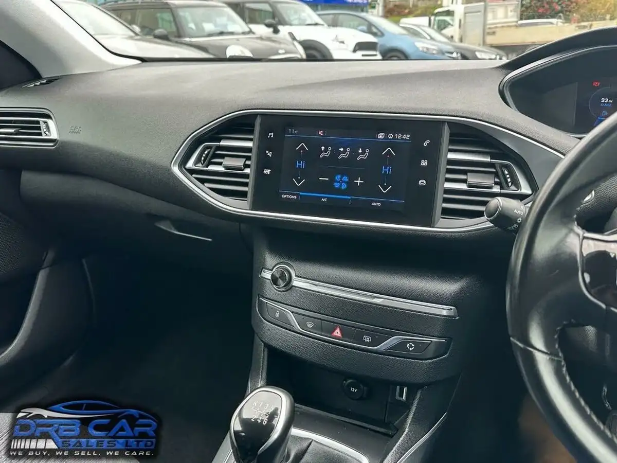 2021-peugeot-308-15-bluehdi-allure-big-26