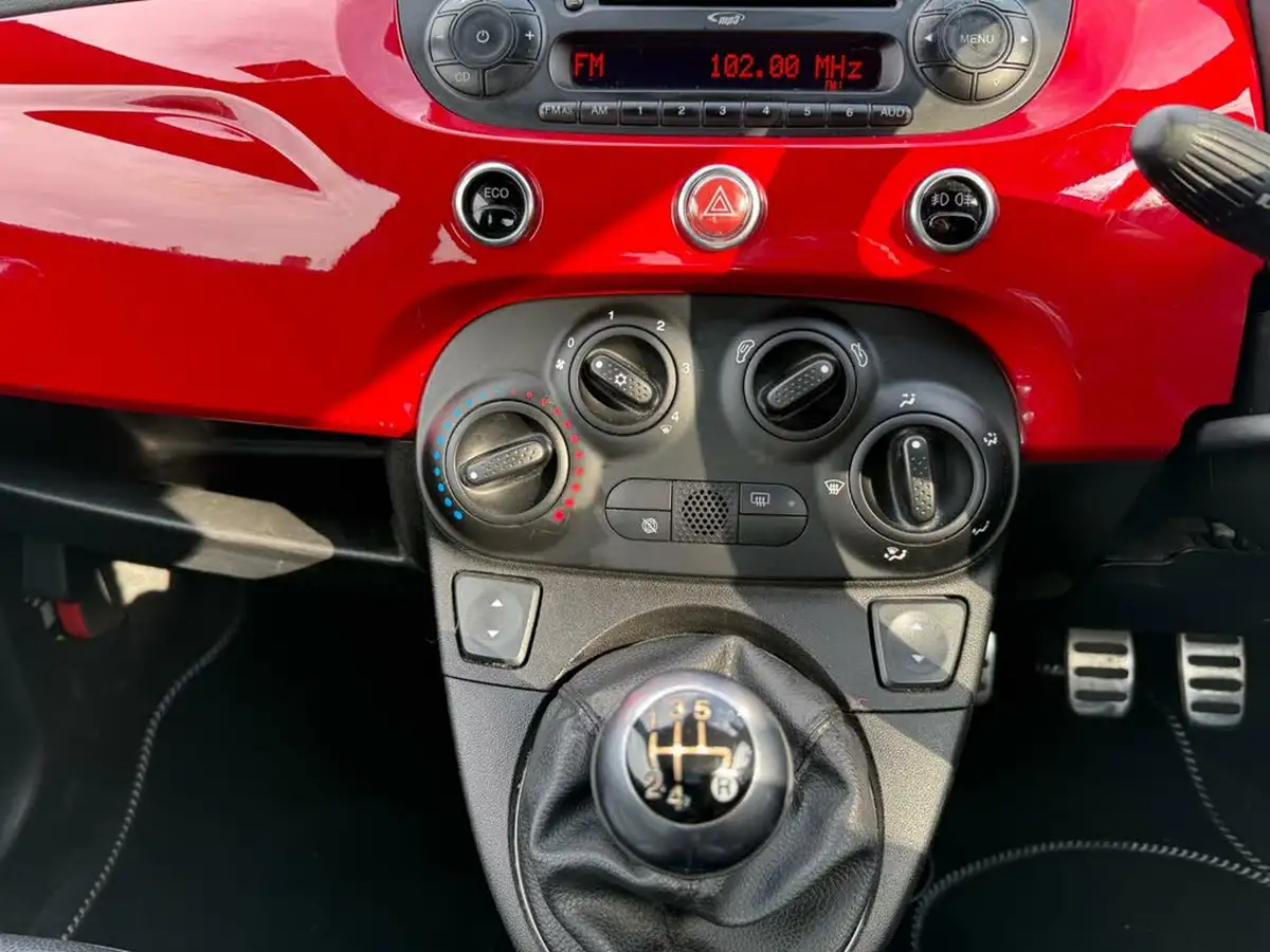 2012-fiat-500-09-street-big-15