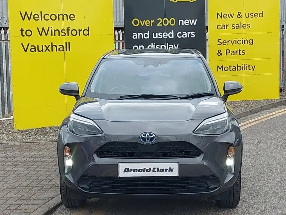 2021-toyota-yaris-cross-15-vvt-i-icon-big-11