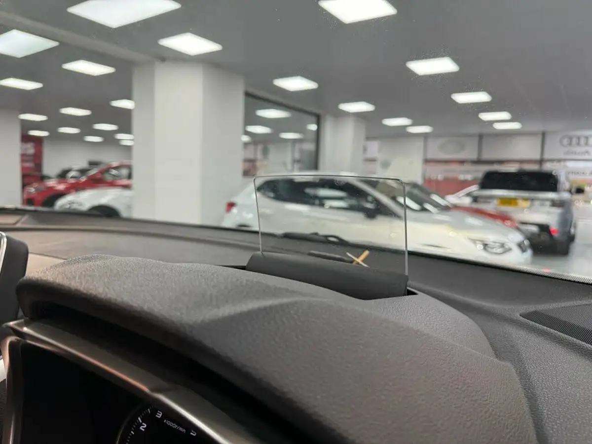 2019-mitsubishi-eclipse-cross-15-black-big-34