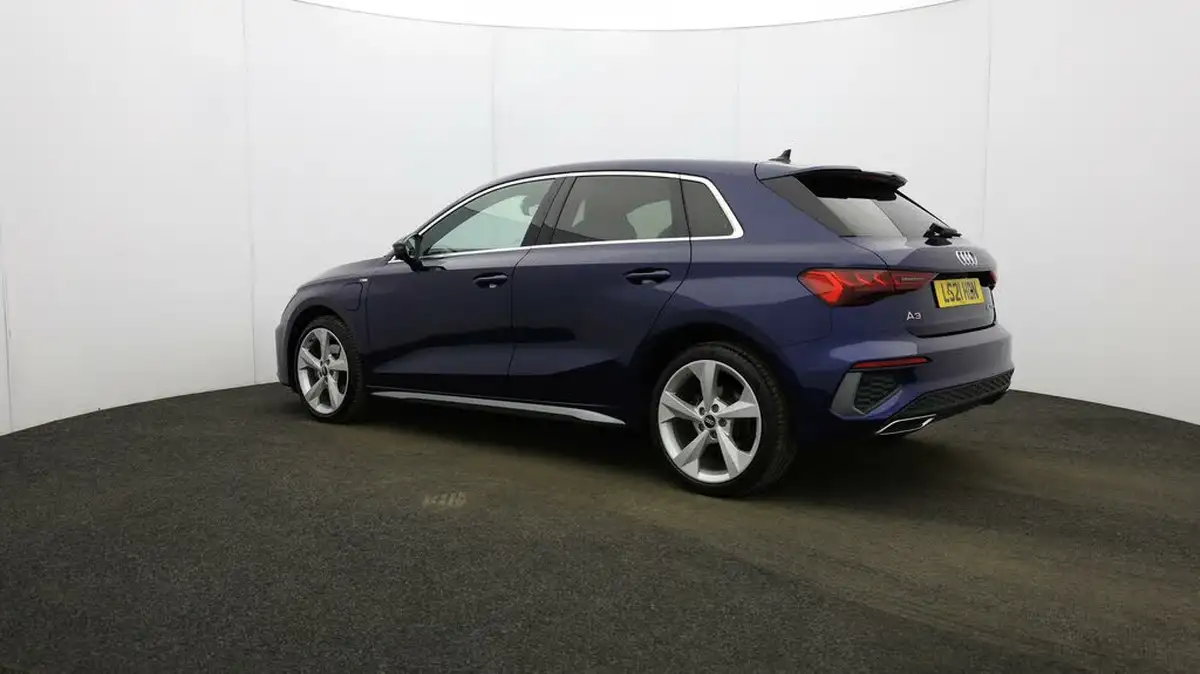 2021-audi-a3-14-40-tfsi-e-s-line-big-4
