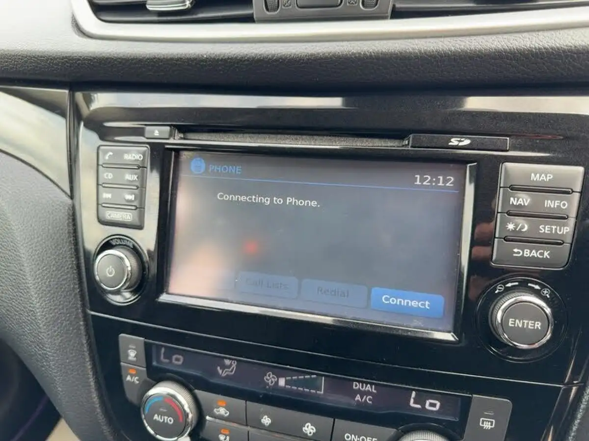 2016-nissan-qashqai-12-dig-t-n-connecta-big-4