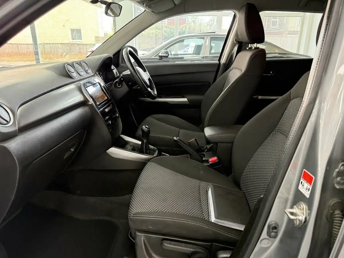2018-suzuki-vitara-10-boosterjet-sz-t-big-15