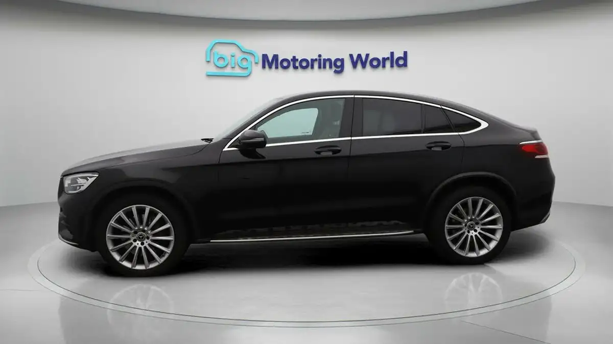 2022-mercedes-benz-glc-class-20d-glc300d-amg-line-premium-244ps-coupe-4d-1950cc-big-4