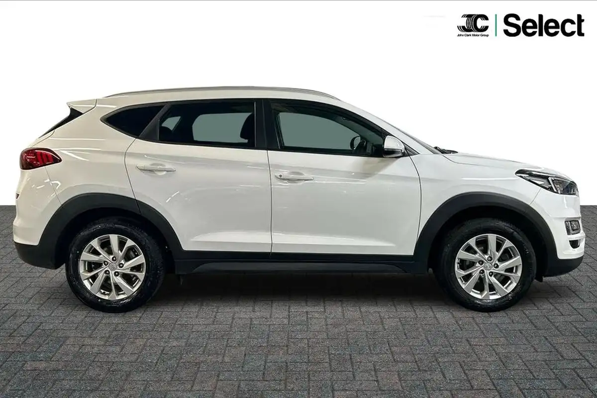 2018-hyundai-tucson-16-gdi-se-nav-big-11