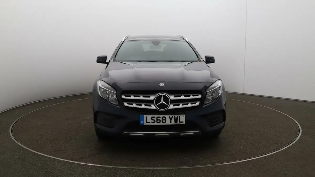2018-mercedes-benz-gla-class-21d-gla-220d-amg-line-177ps-ss-big-1