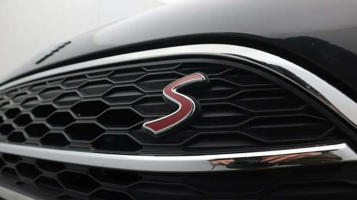 2019-mini-clubman-20-cooper-s-sport-comfort-big-20