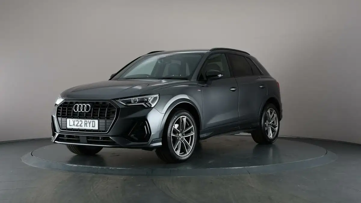 2022-audi-q3-15-35-tfsi-black-edition-codcomfort-sound-pack-station-wagon-big-39