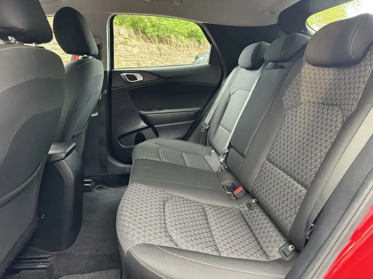2020-kia-xceed-10-t-gdi-2-big-25