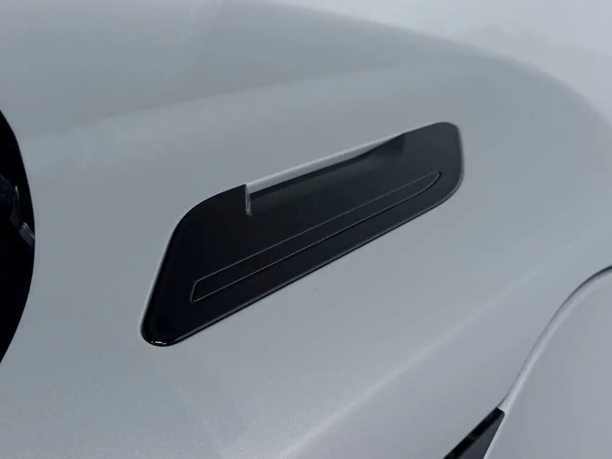2022-land-rover-range-rover-evoque-15-p300e-r-dynamic-se-big-18