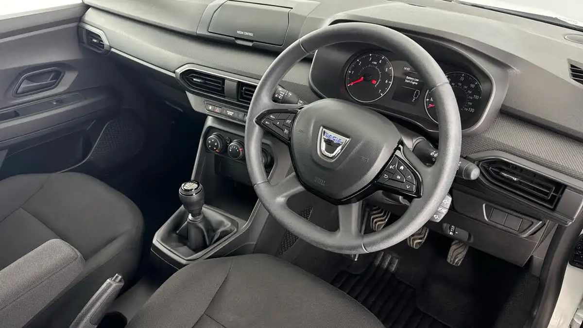 2021-dacia-sandero-10-tce-essential-90bhp-big-8