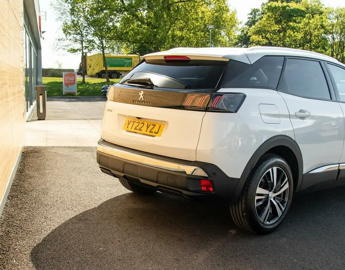 2022-peugeot-3008-suv-15-bluehdi-allure-premium-big-8