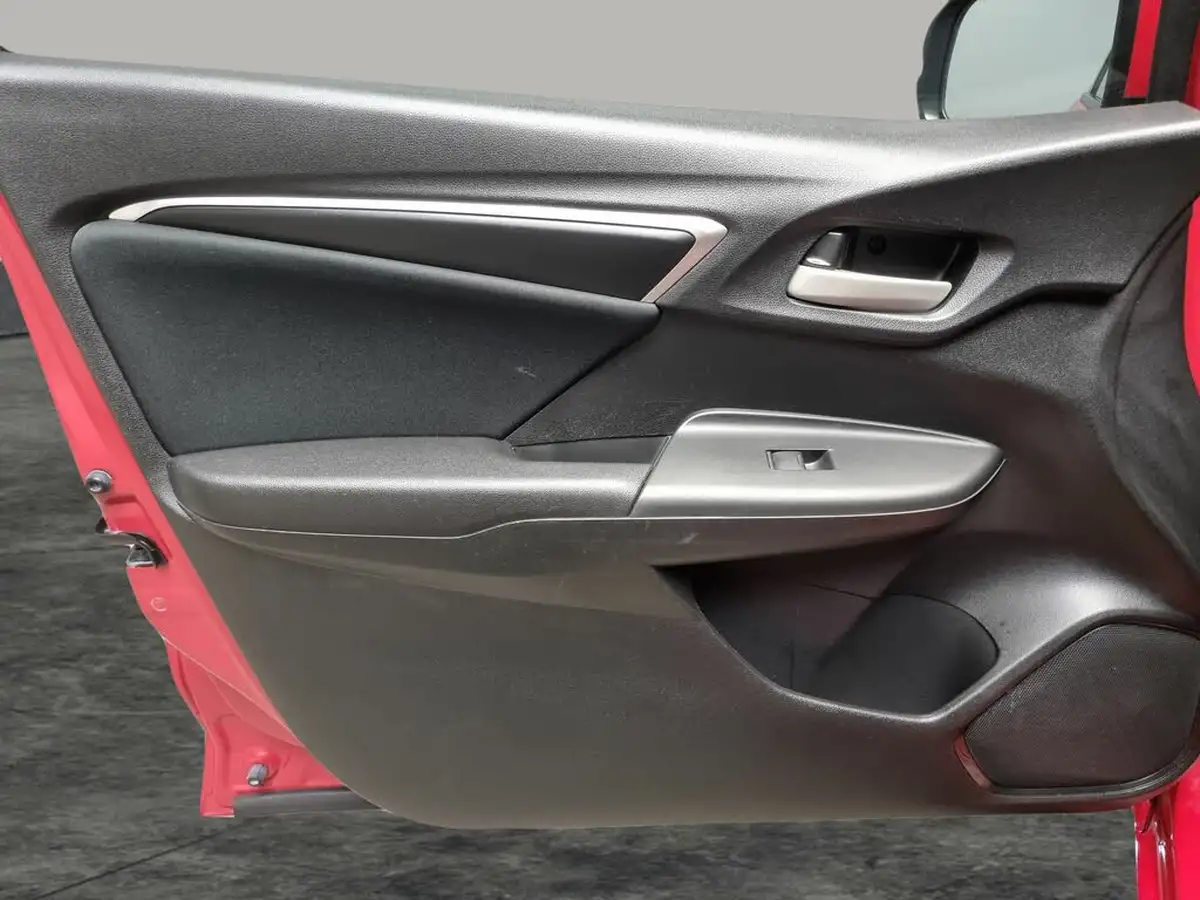 2019-honda-jazz-13-i-vtec-se-navi-big-25