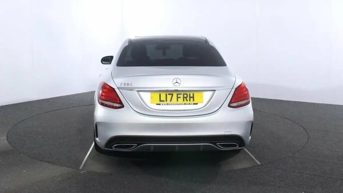 2015-mercedes-benz-c-class-21cdi-c220-amg-line-premiumss-saloon-4d-7g-tronic-plus-big-5