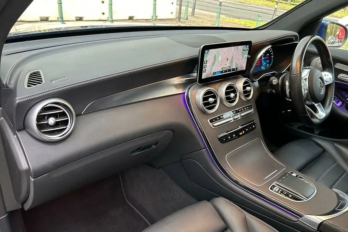 2021-mercedes-benz-glc-class-20-glc300e-amg-line-premium-plus-320ps-station-wagon-5d-big-26