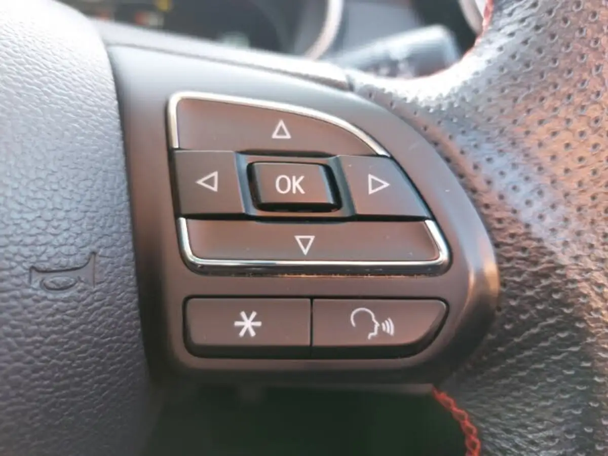 2022-mg-zs-suv-10t-gdi-exclusive-big-12