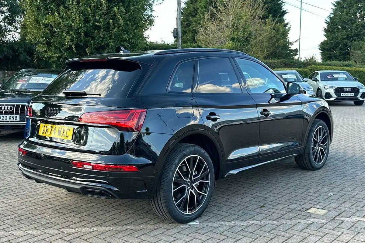 2024-audi-q5-20-tdi-s-line-big-3
