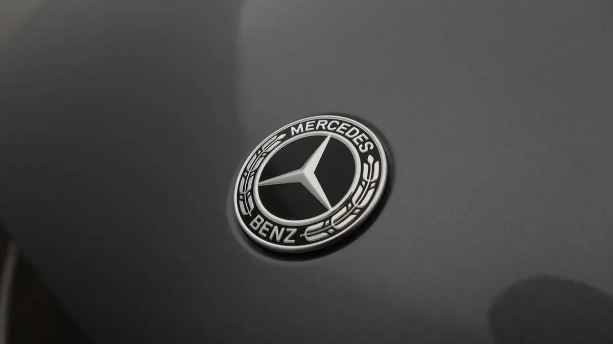 2023-mercedes-benz-cla-13-cla-180-amg-line-coupe-4d-big-20