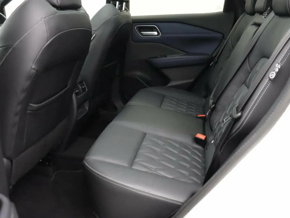 2021-nissan-qashqai-13-dig-t-tekna-big-10
