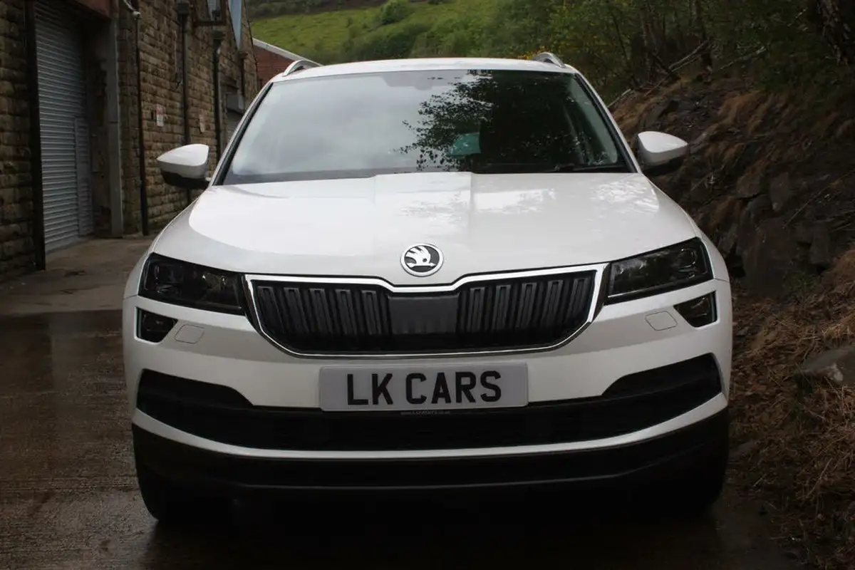 2018-skoda-karoq-20tdi-scr-se-l-dsg-big-2
