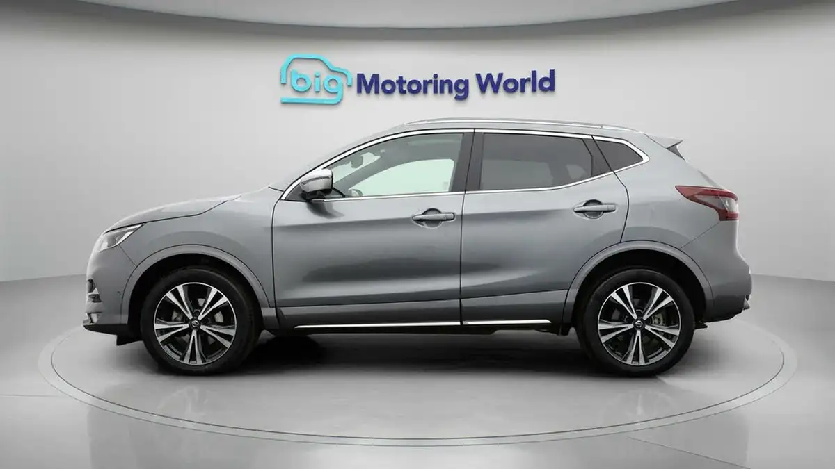 2020-nissan-qashqai-13-dig-t-tekna-160ps-19in-alloys-dct-big-3