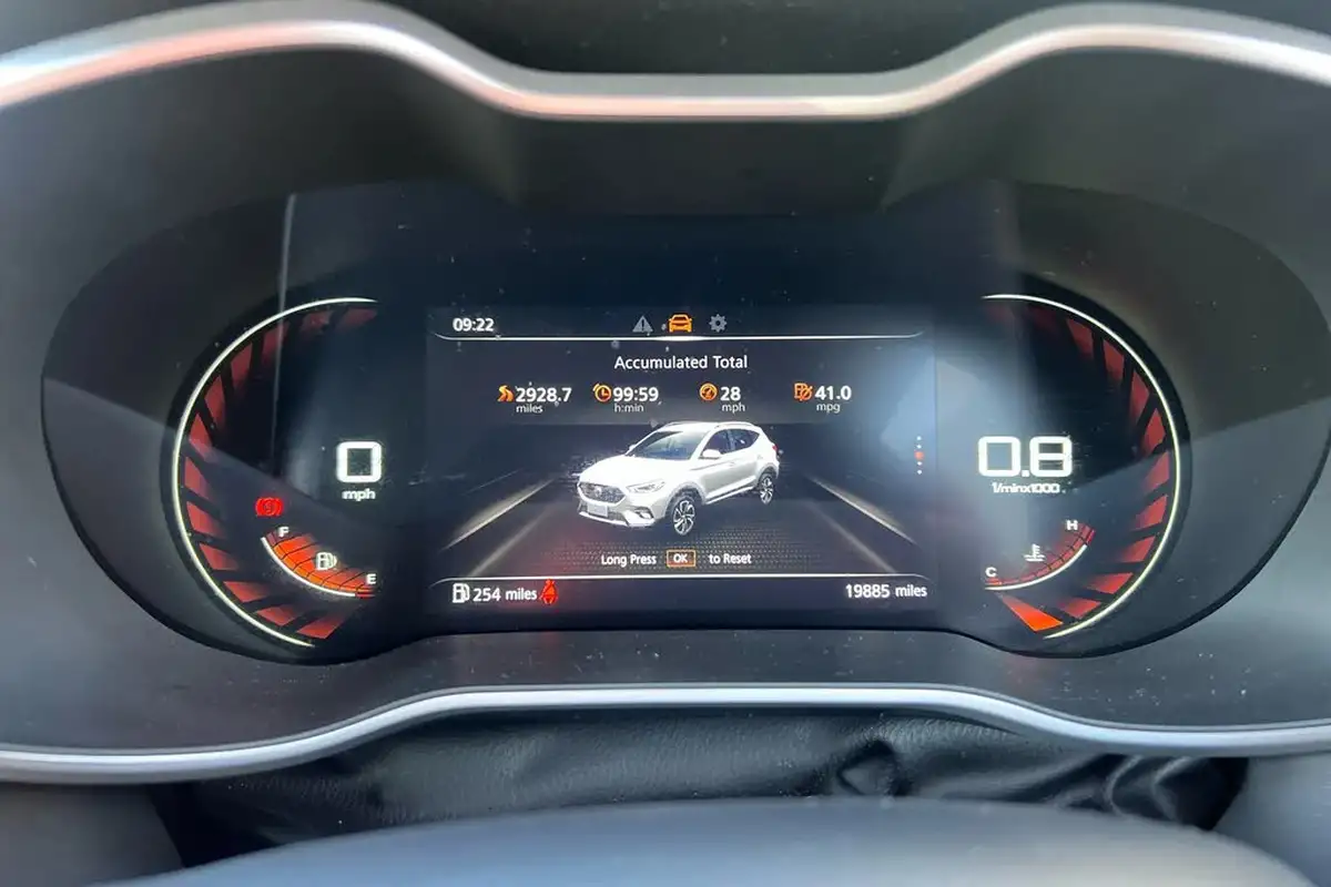 2023-mg-zs-suv-15-vti-tech-exclusive-big-14