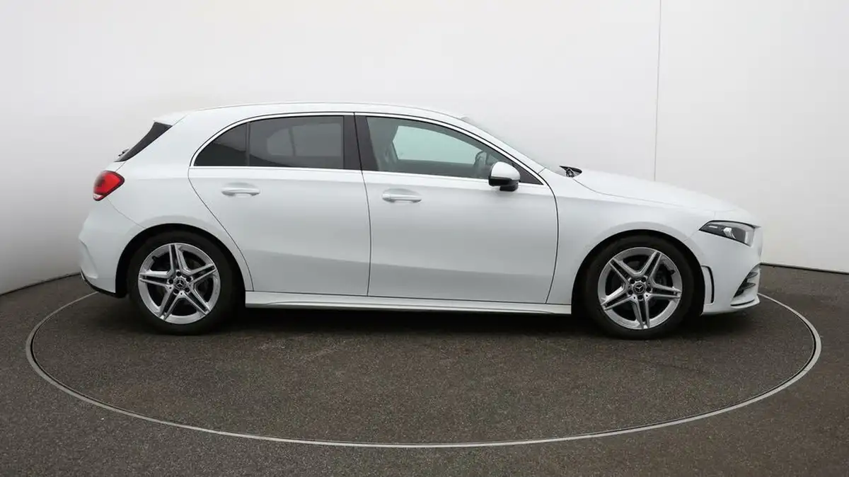 2020-mercedes-benz-a-class-13-a200-amg-line-hatchback-5d-big-39