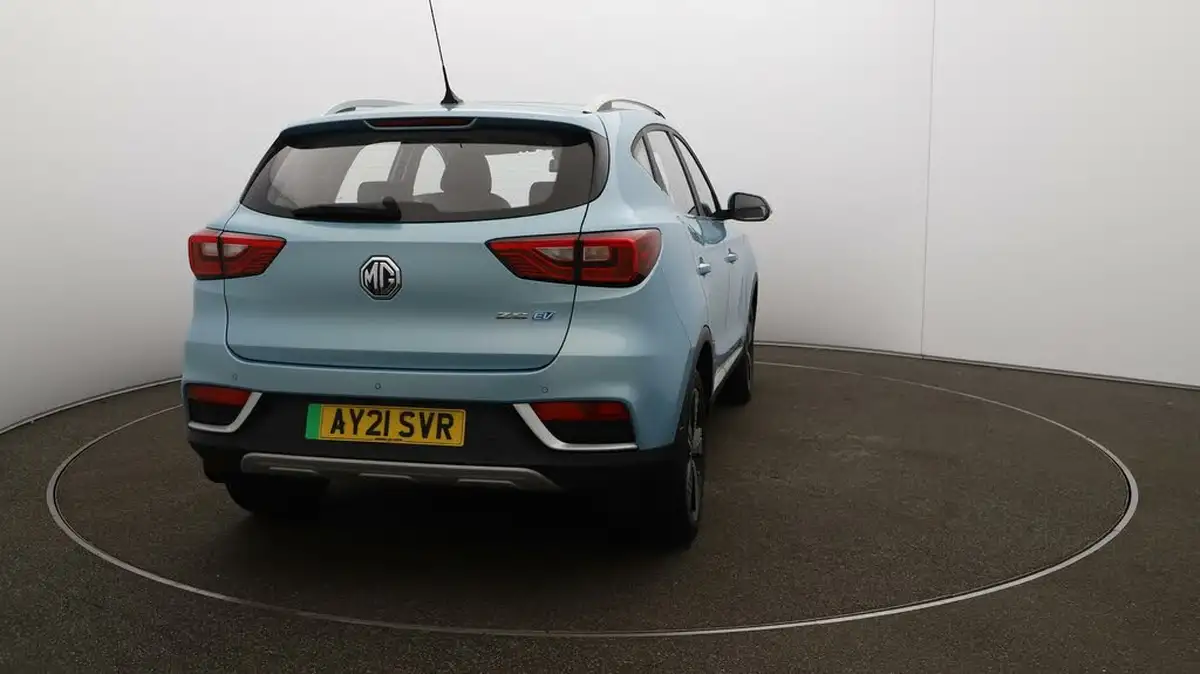 2021-mg-zs-suv-e-exclusive-ev-big-50
