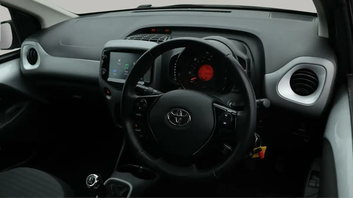 2020-toyota-aygo-10-vvt-i-x-trend-big-9