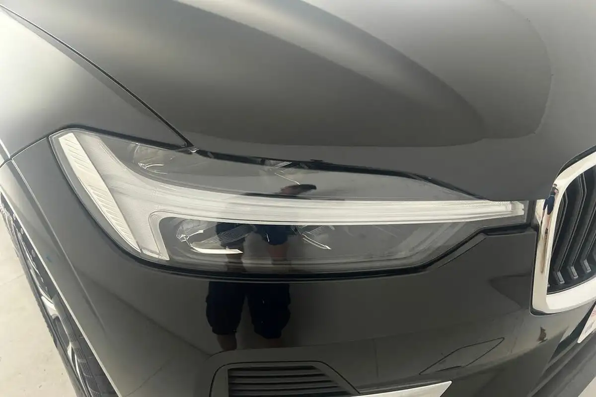 2022-volvo-xc60-20-b5-core-big-17