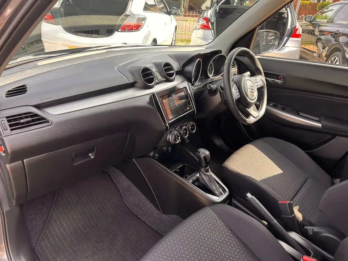 2024-suzuki-swift-12-dualjet-sz5-big-10