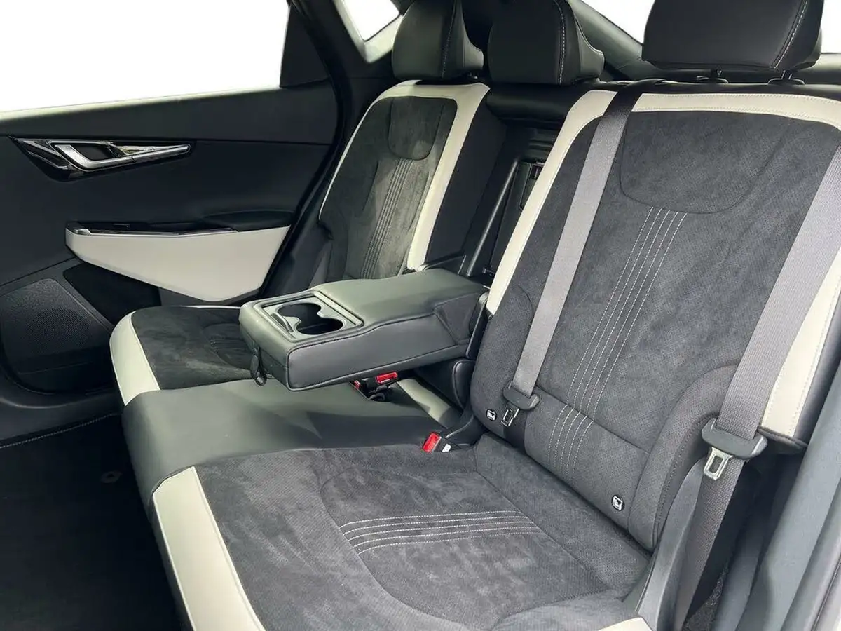 2022-kia-ev6-e-gt-line-320bhp-awd-heat-pump-big-7
