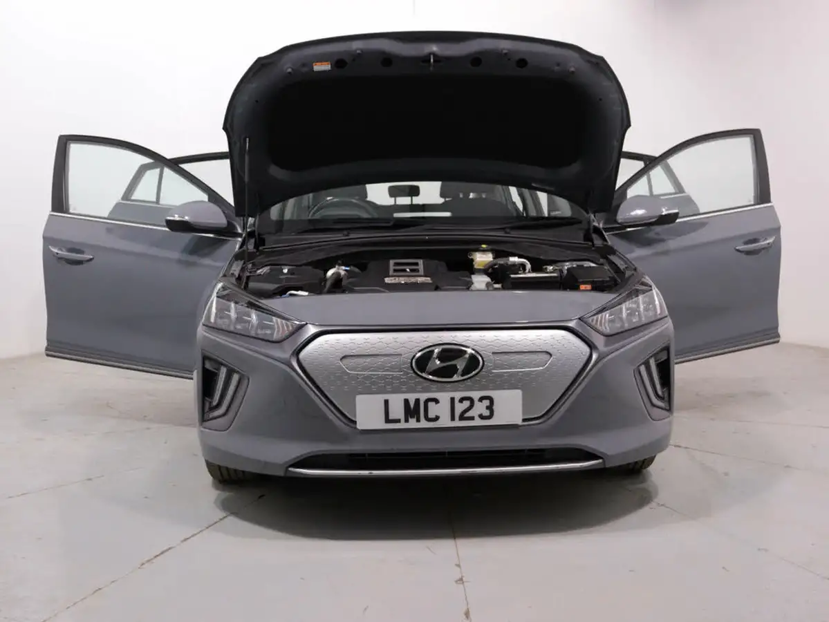 2022-hyundai-ioniq-e-premium-electric-big-45
