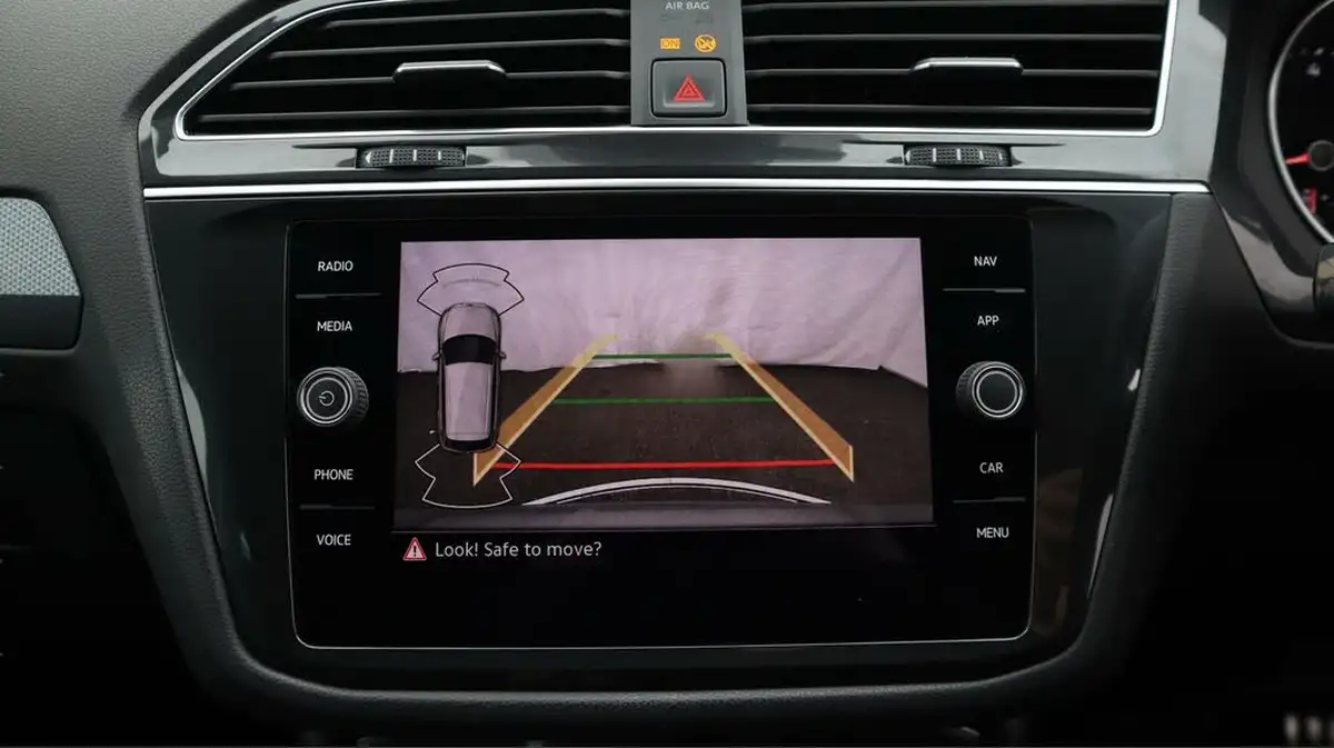 2021-volkswagen-tiguan-15-tsi-active-150ps-dsg-big-24