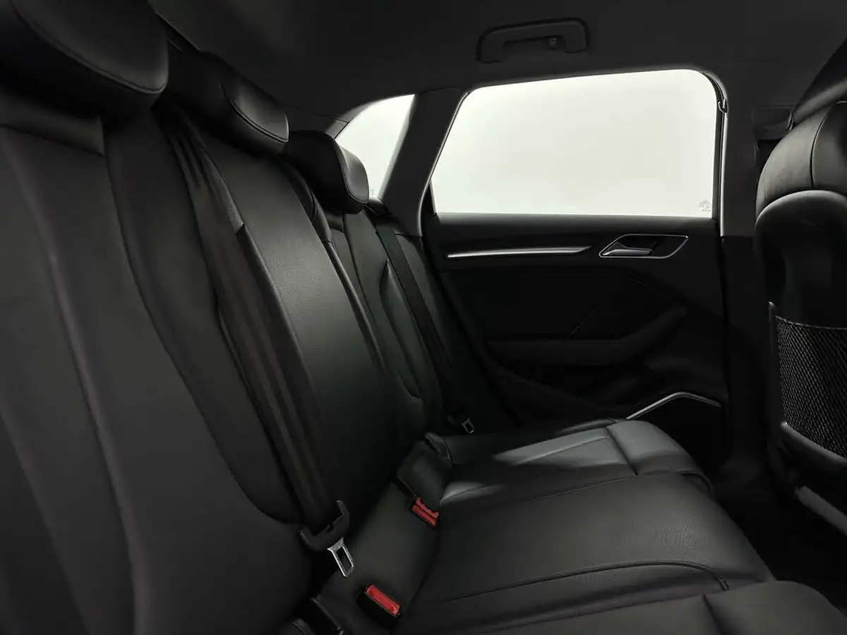 2020-audi-a3-14-40-e-tron-big-41