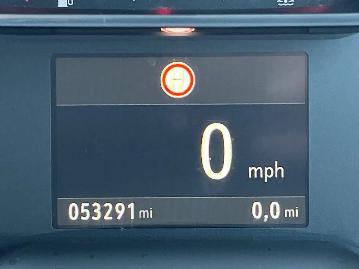 2020-vauxhall-grandland-x-12-sri-nav-big-25
