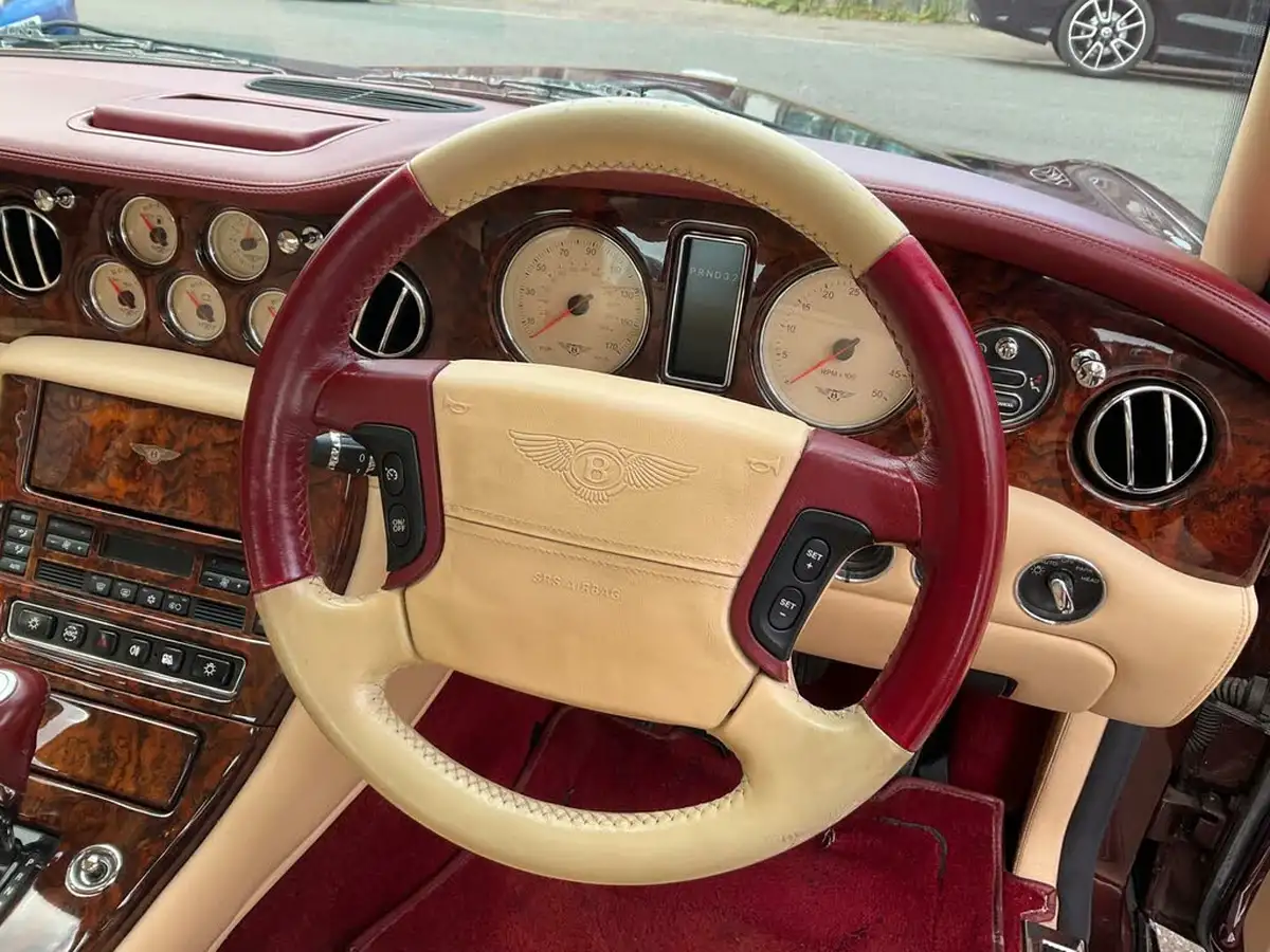2001-bentley-arnage-68-red-label-big-63