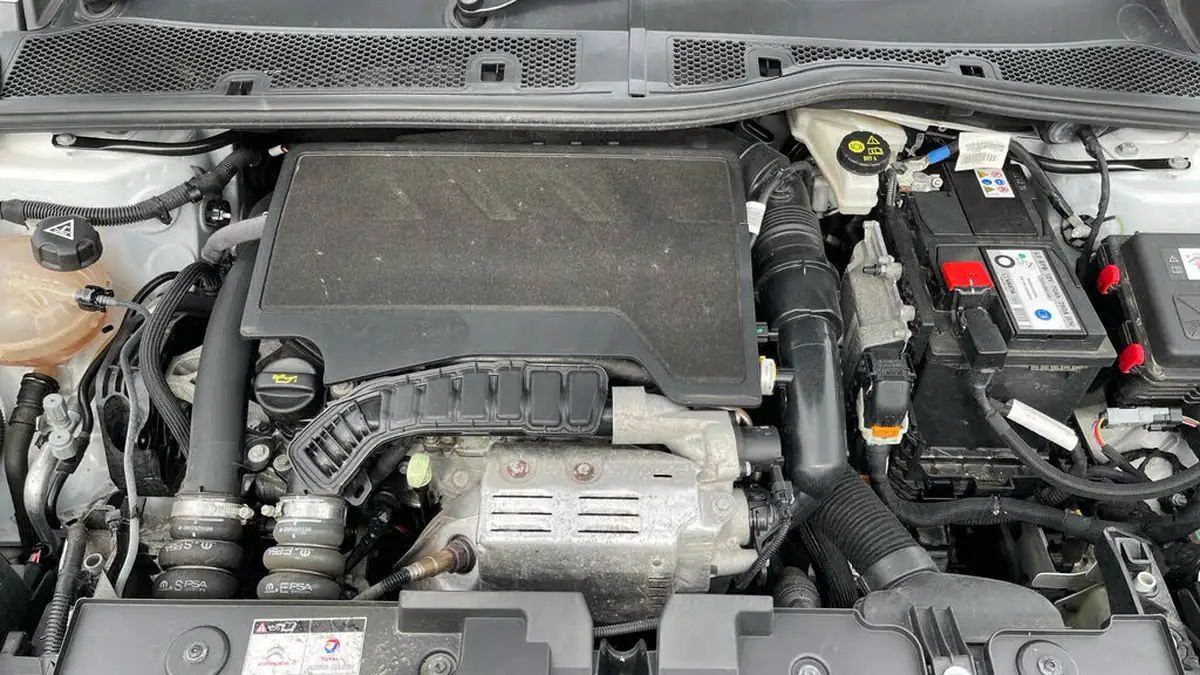 2022-citroen-c4-12-puretech-shine-130ps-big-15