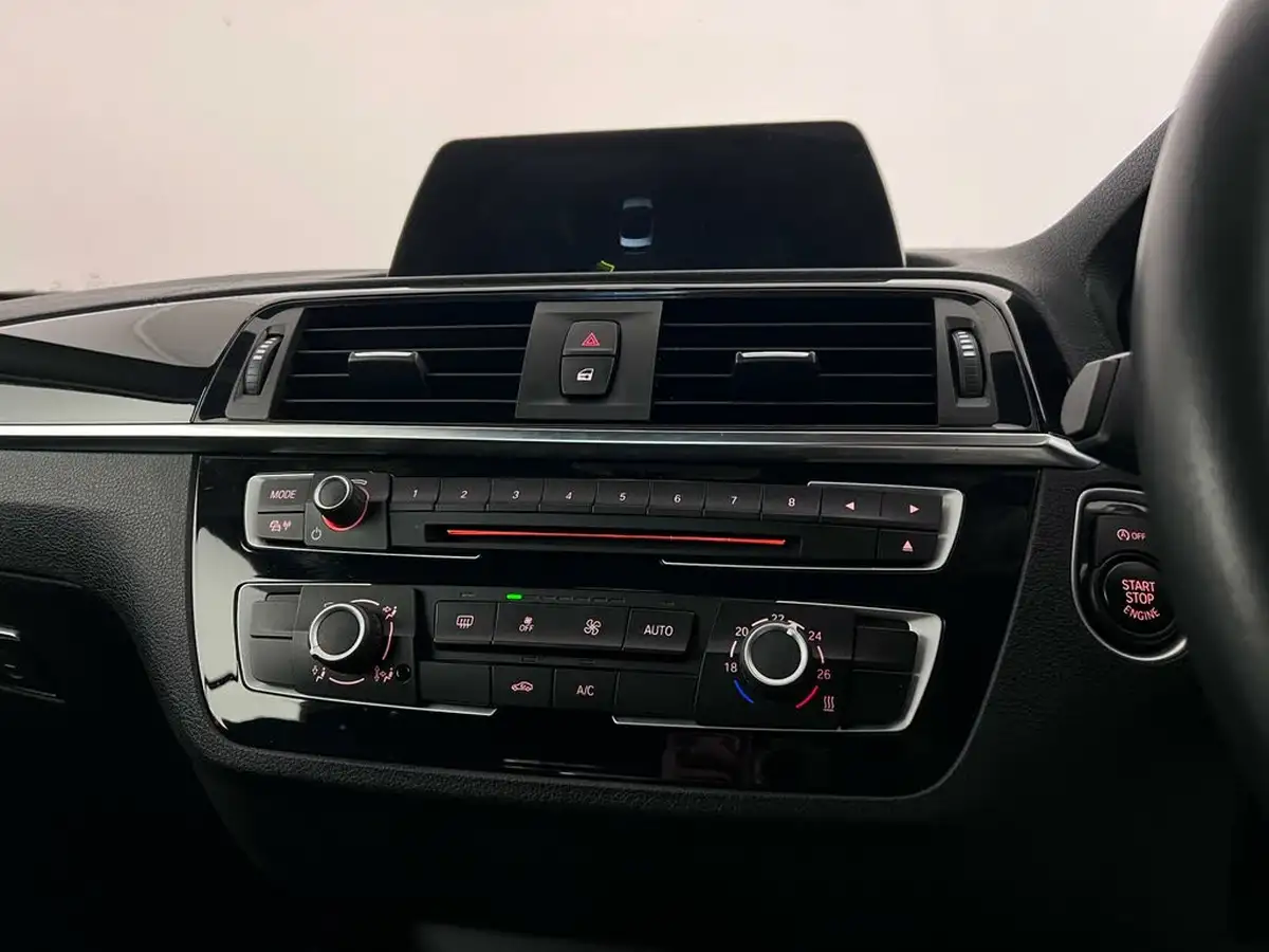2018-bmw-2-series-15-218i-sport-134bhp-convertible-2d-big-32